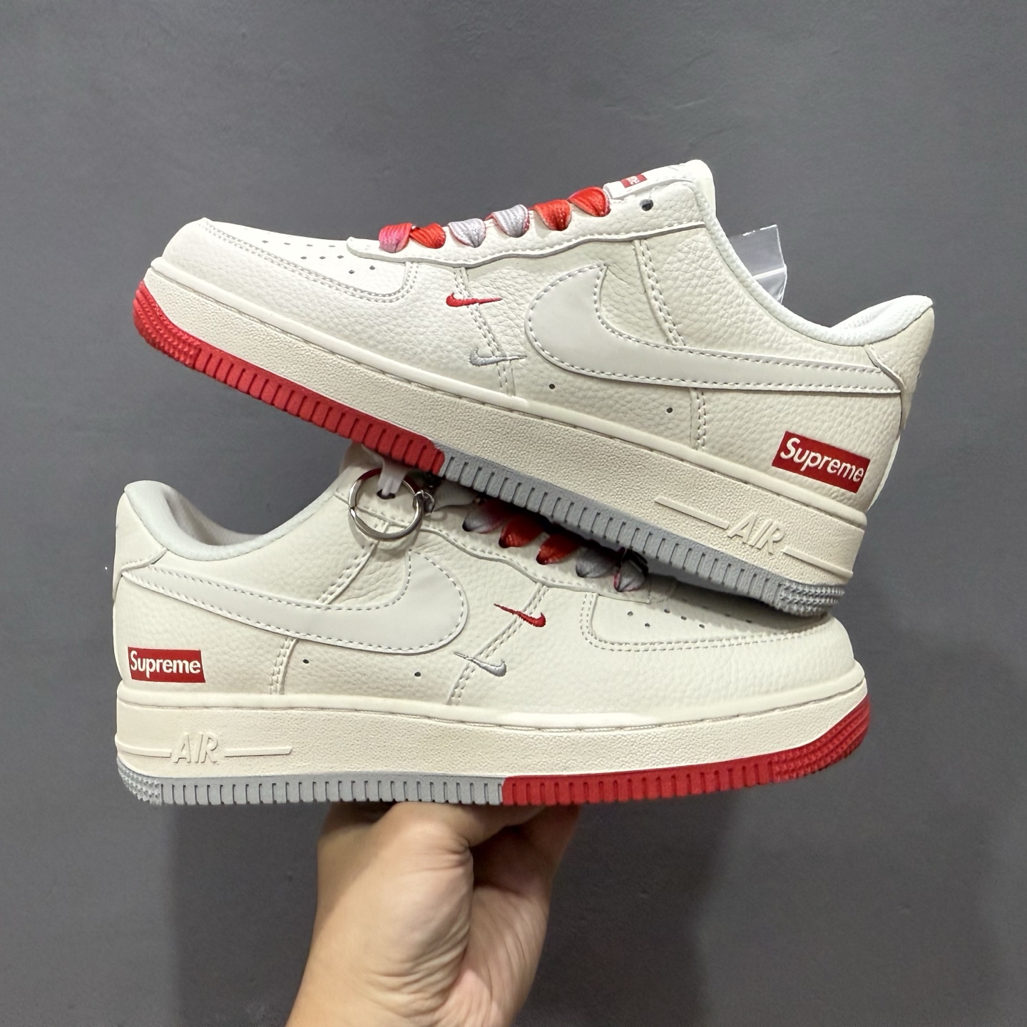 260 独家实拍Nike Air Force 1‘07 Low Supreme联名 双拼红灰 空军一号低帮休闲板鞋 XX3168-157