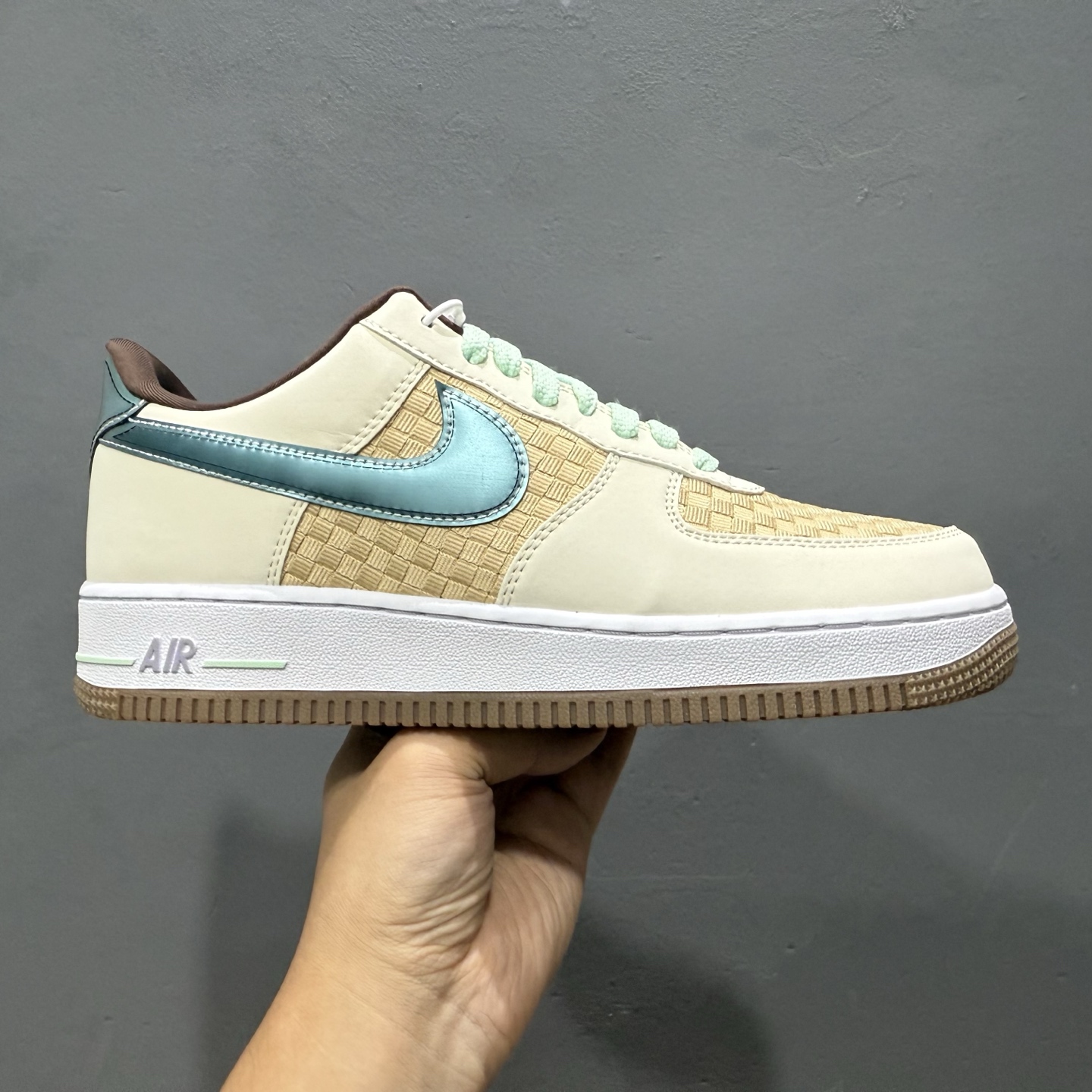 200 Nike Air Force 1'07 Low 空军一号低帮休闲板鞋 IB5722-100