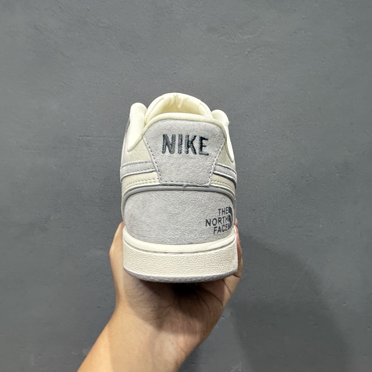 180 Nike Court Vision Low 斯图西联名 休闲运动板鞋 FD5188-119