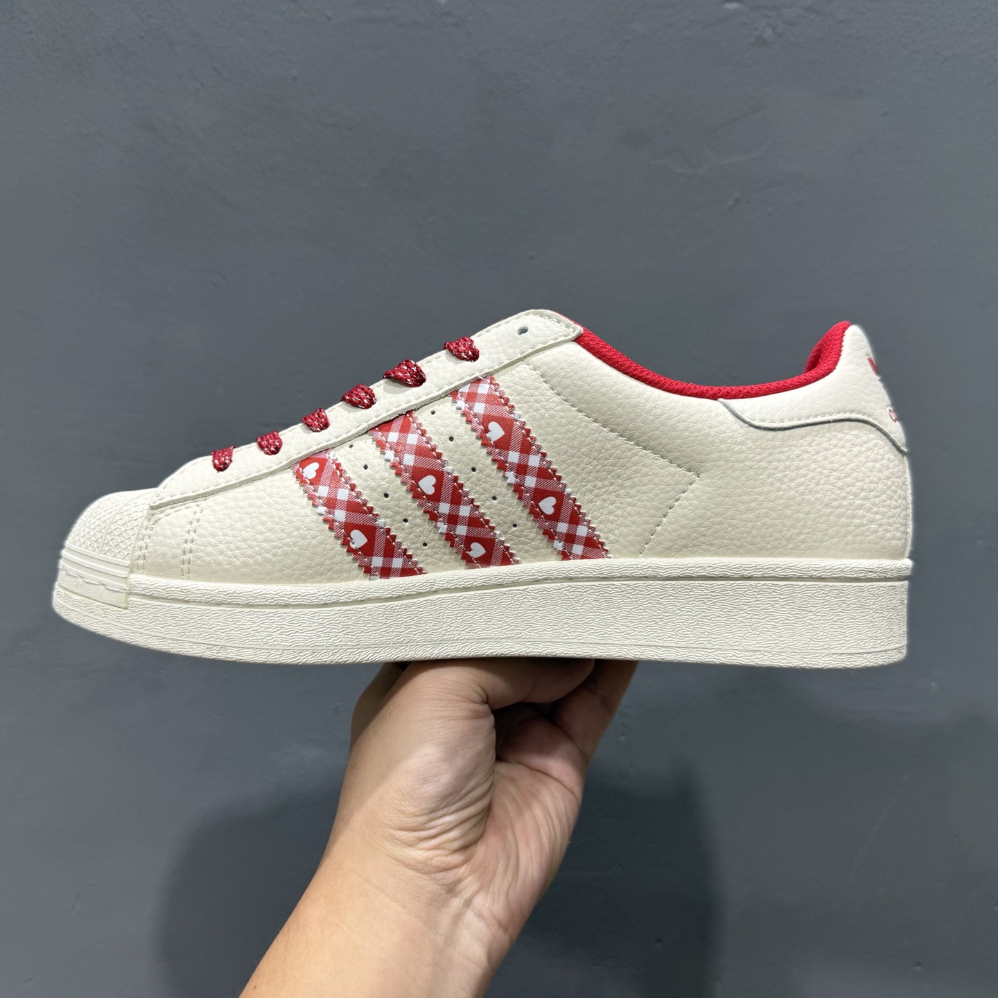 240 独家实拍Adidas Originals Superstar 经典配色 经典贝壳头 XG0002