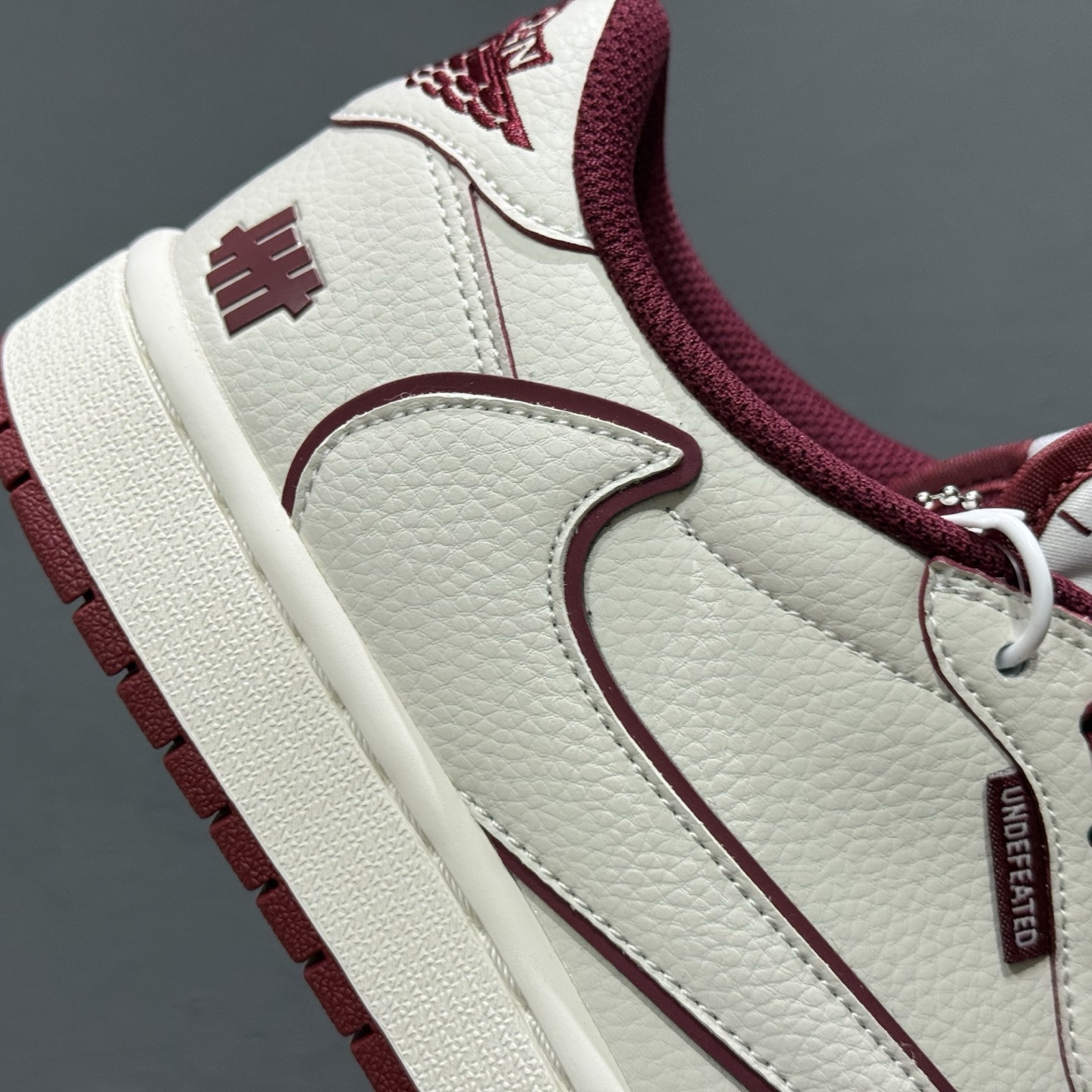 280 Undefeated x Air Jordan 1 Low 白红 DF1845-536