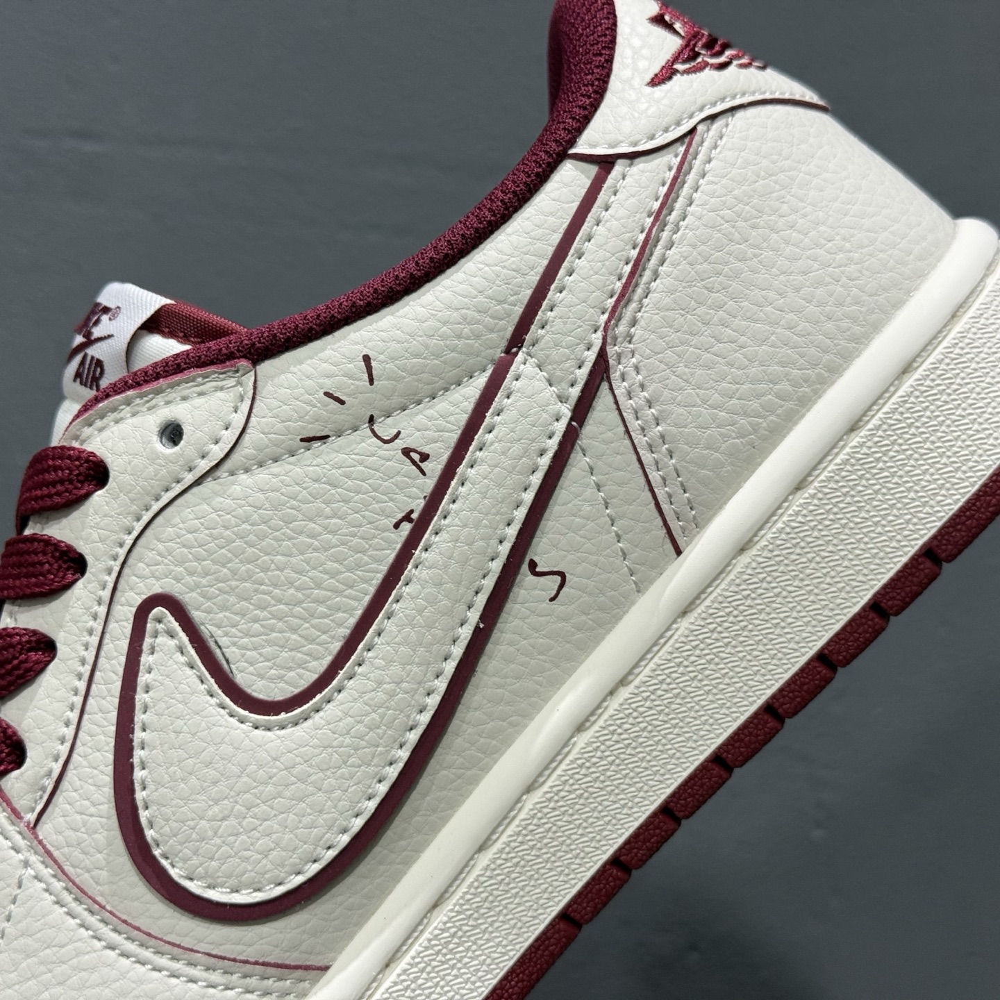 280 Undefeated x Air Jordan 1 Low 白红 DF1845-536