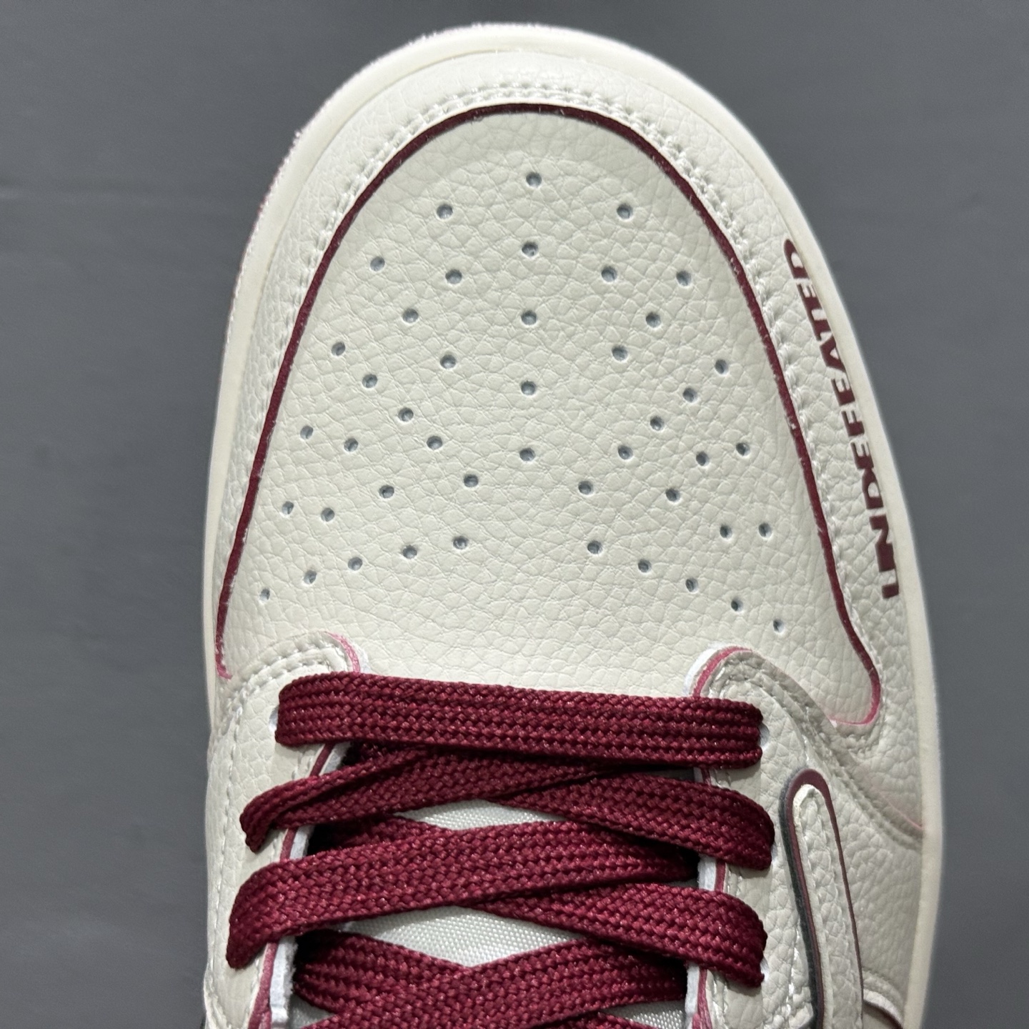 280 Undefeated x Air Jordan 1 Low 白红 DF1845-536