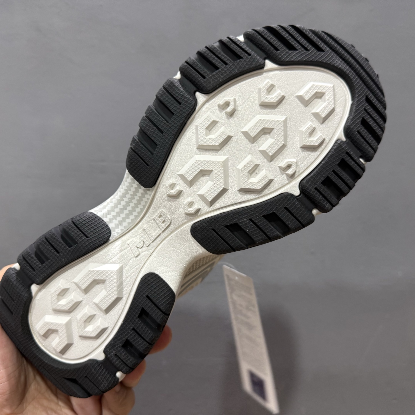200 网红爆款 MLB Cargo Chunky 低帮休闲老爹鞋