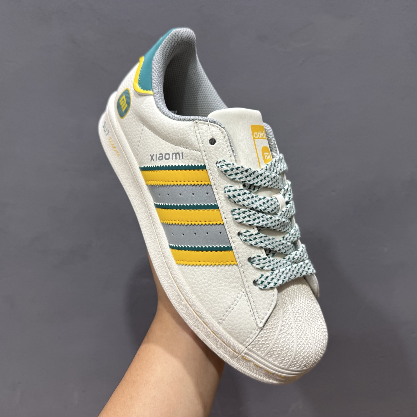 240 海外爆款限量发售！高端定制 阿迪达斯Adidas三叶草 Originals 贝壳头系列“小米su7联名“——su7白黄灰蓝”低帮经典百搭休闲运动板鞋 JY8917