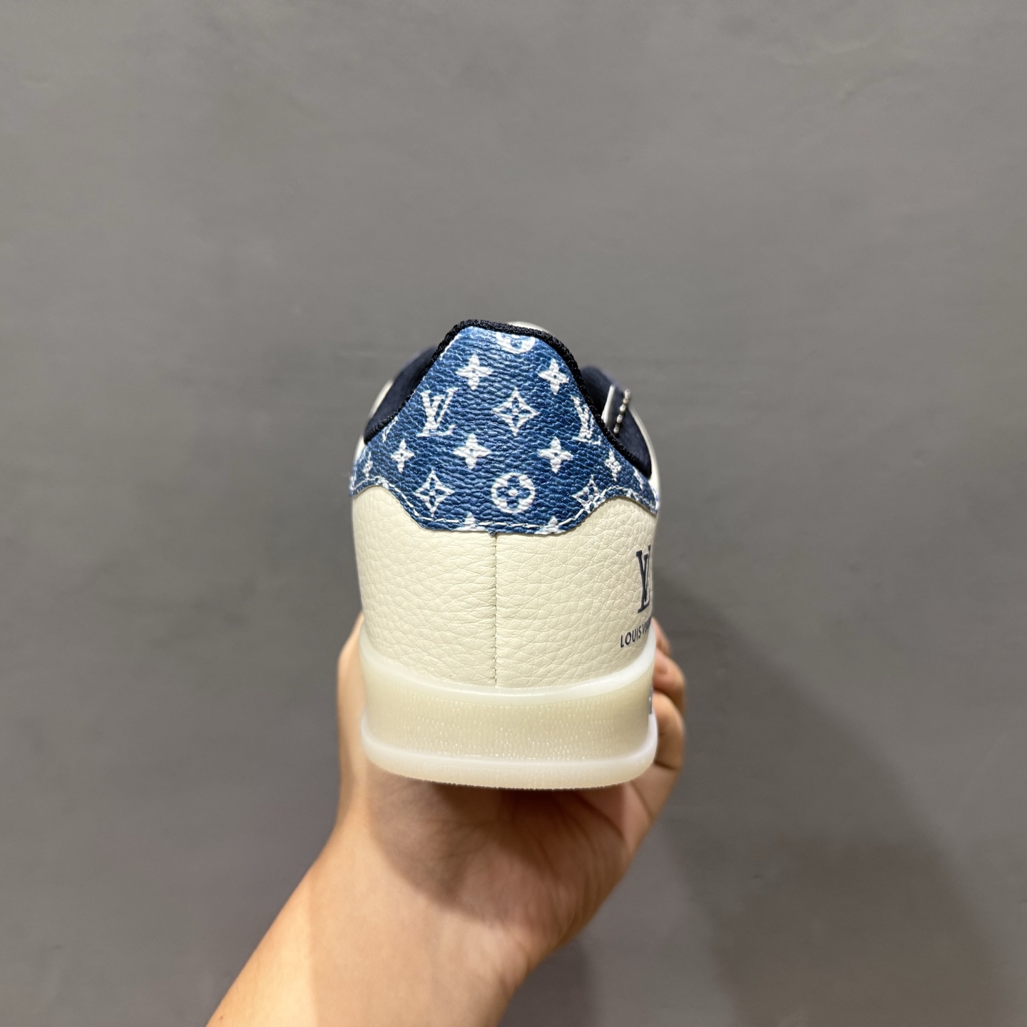 260 adidas originals GAZELLE INDOOR Indoor LV T头鞋 LV联名 防滑耐磨轻便 低帮 板鞋 DM1234-008