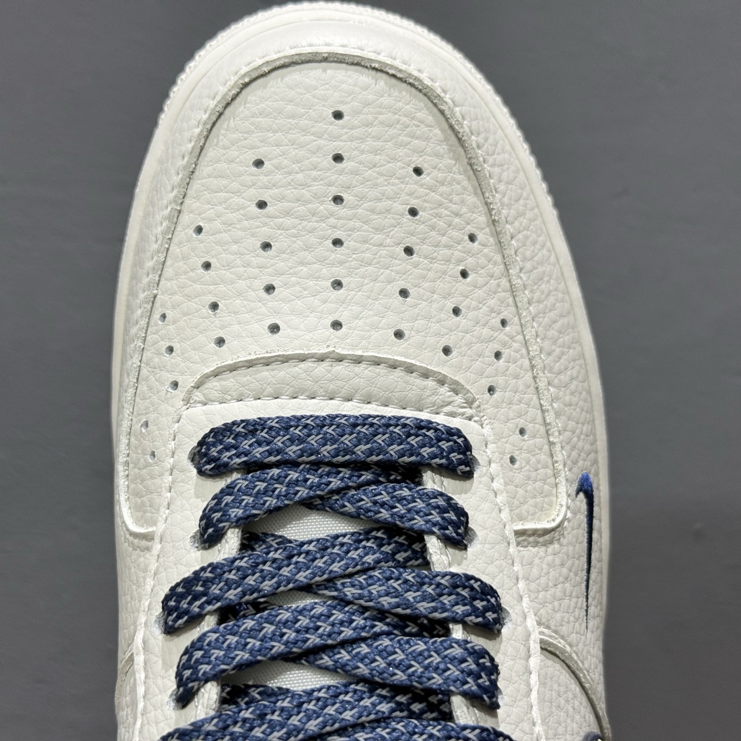 240 NIKE AIR FORCE 1‘07 LV8 MJ0319-026