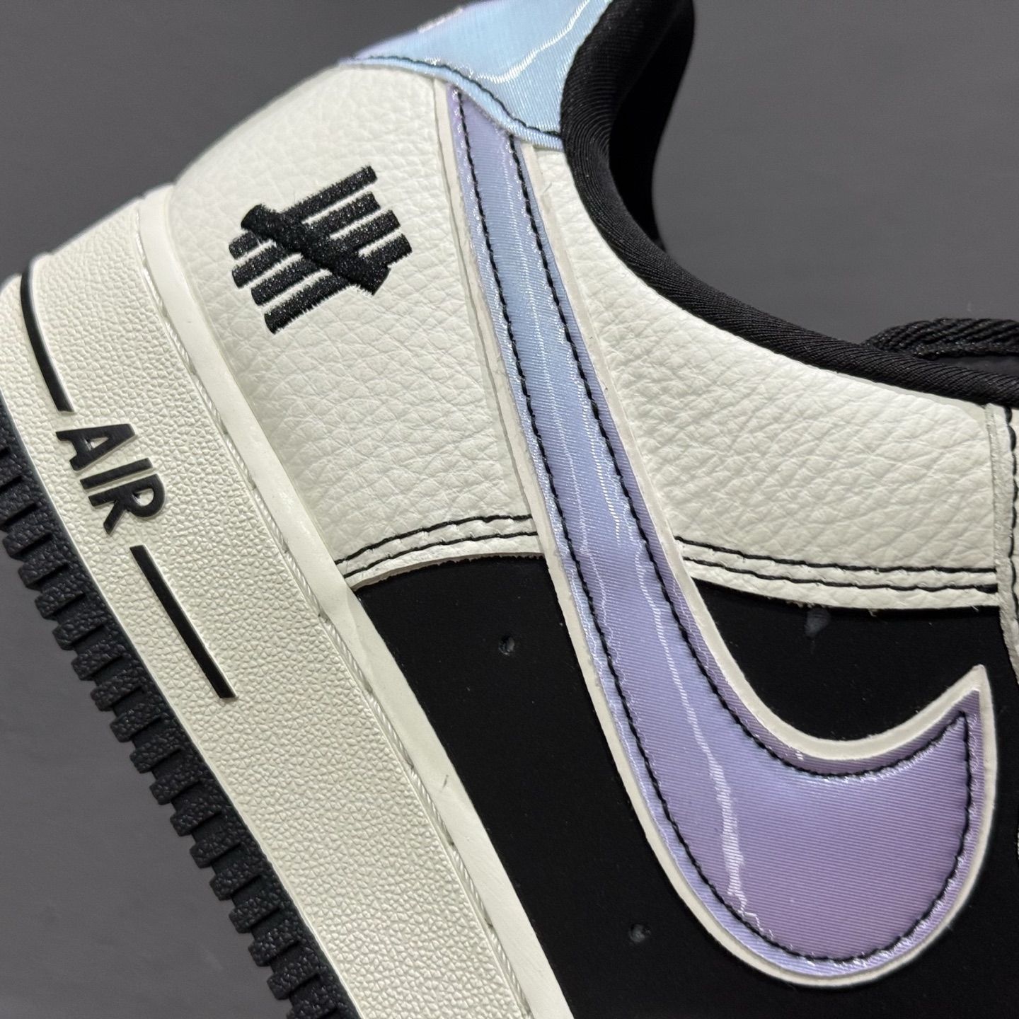 ￥260 Nike Air Force 1'07 Low UN联名 黑白紫 空军一号低帮休闲板鞋 SC9207-528