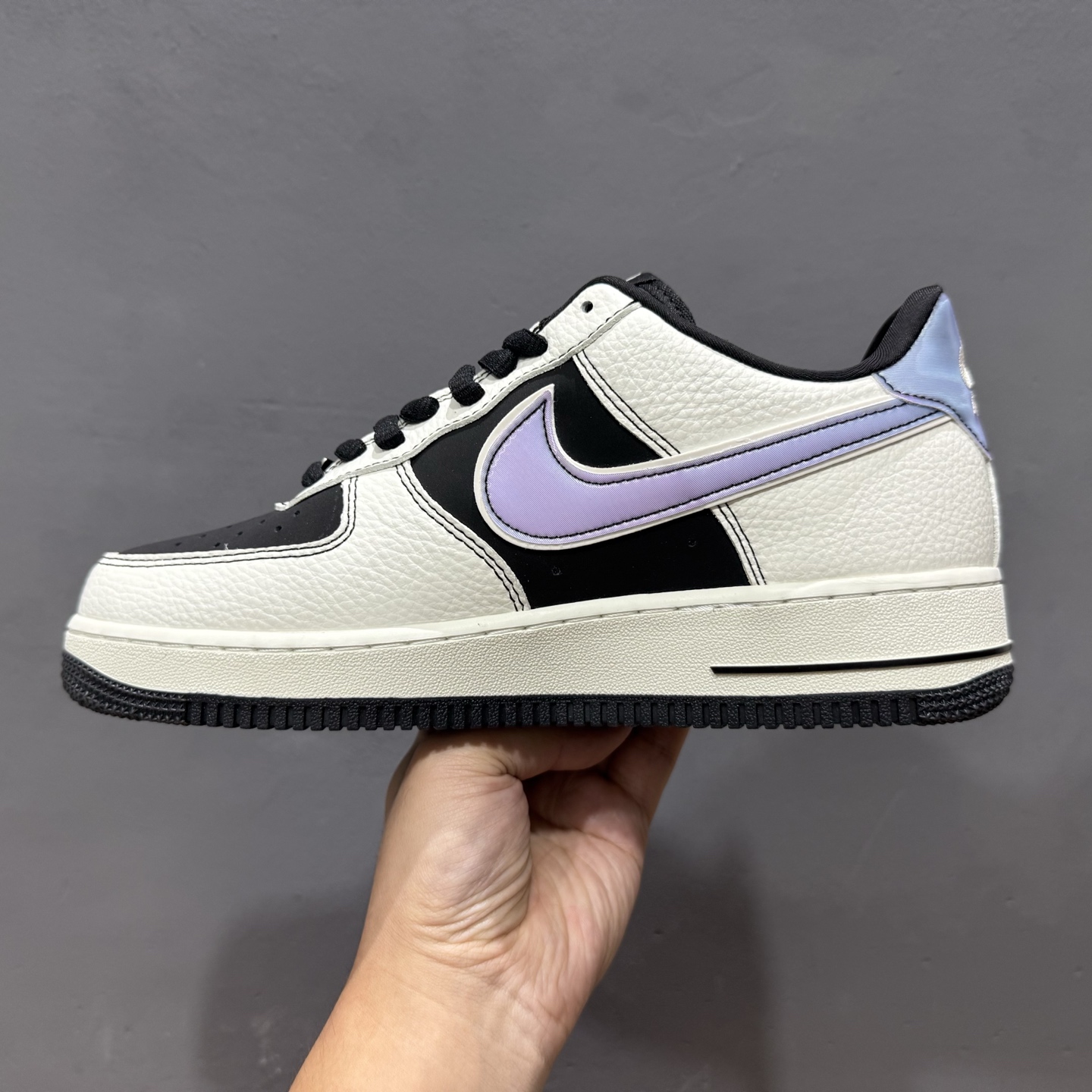 ￥260 Nike Air Force 1'07 Low UN联名 黑白紫 空军一号低帮休闲板鞋 SC9207-528