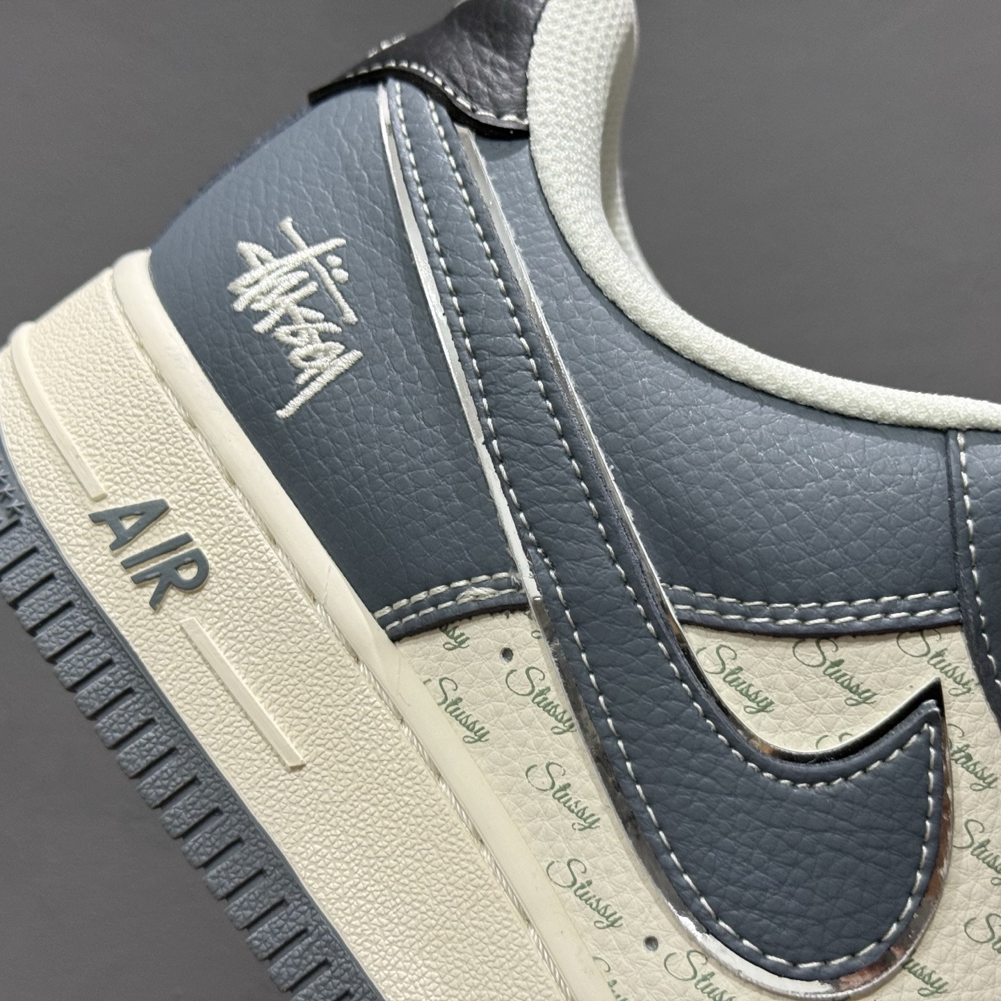 260 Nike Air Force 1'07 斯图西 联名 蓝白 XS1958-553