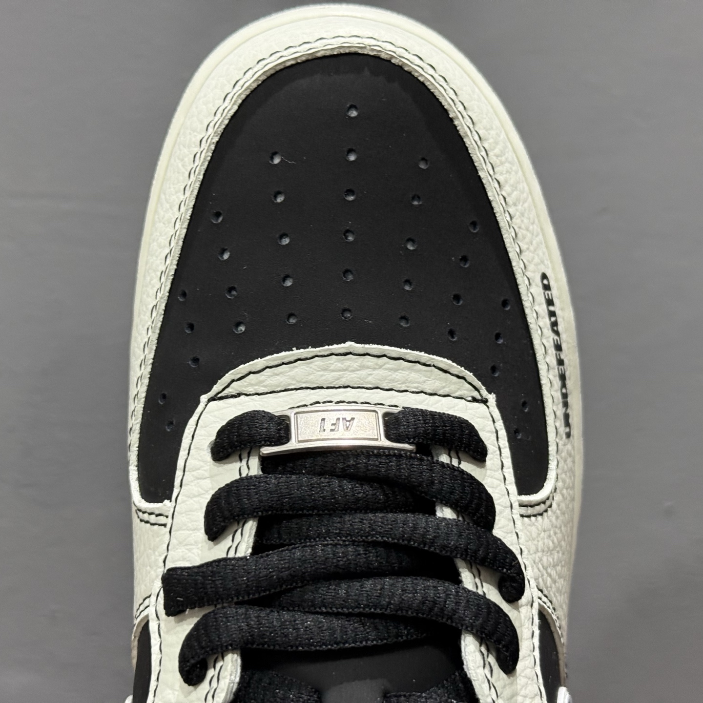 ￥260 Nike Air Force 1'07 Low UN联名 黑白紫 空军一号低帮休闲板鞋 SC9207-528
