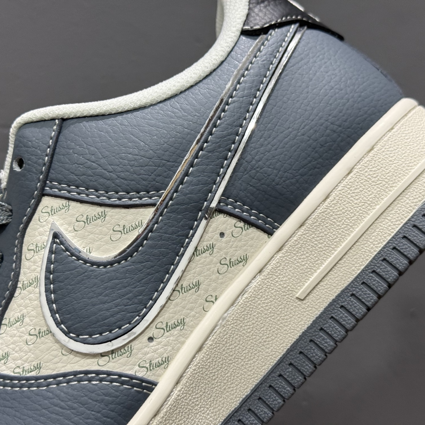 260 Nike Air Force 1'07 斯图西 联名 蓝白 XS1958-553