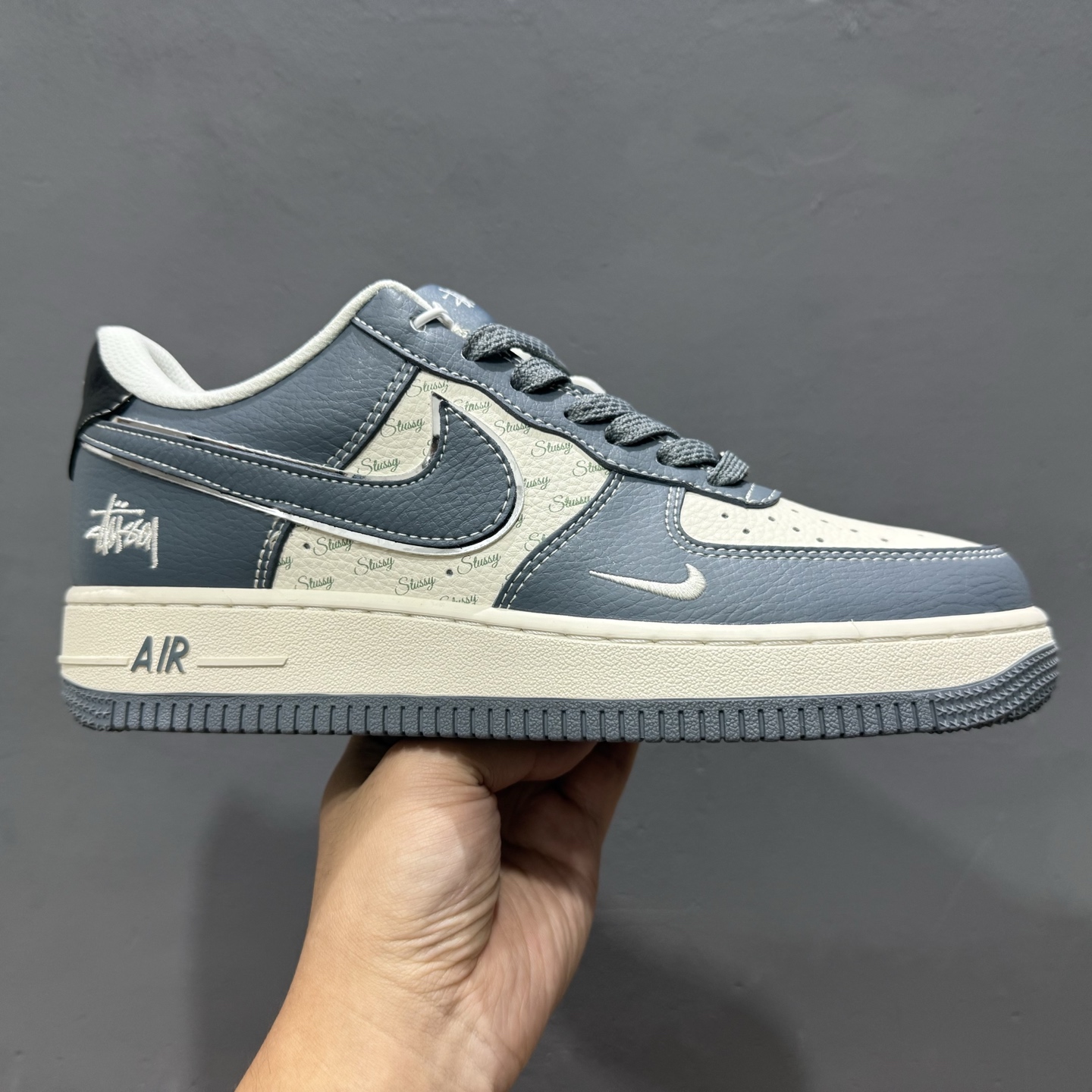 260 Nike Air Force 1'07 斯图西 联名 蓝白 XS1958-553