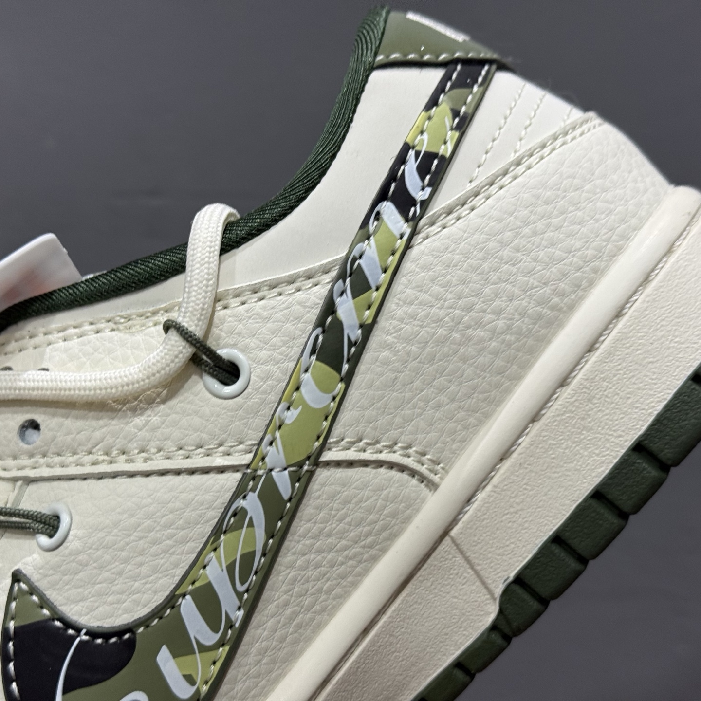 300 Nike SB Dunk Low Sup联名 绑带迷彩勾 周年高端定制 低帮休闲板鞋 DM6868-081