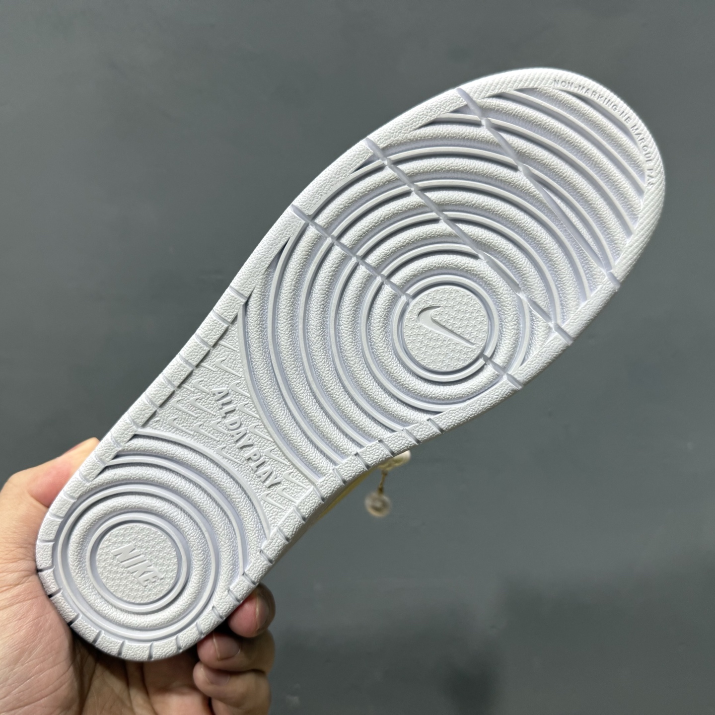 260 【定制球鞋】Nike Court Borough 彩虹云朵 反转鸳鸯 黄粉蓝 BQ5448-100