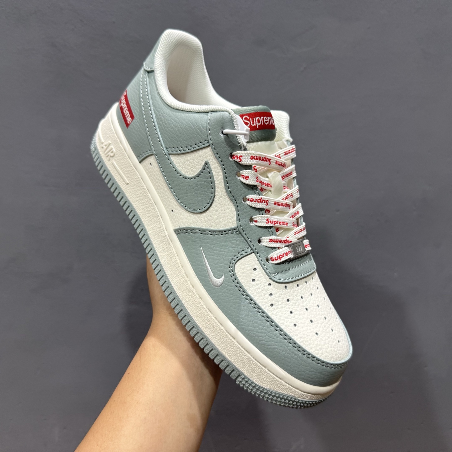 260 Nike Air Force 1'07 Supreme 联名 蓝灰白 ZH2598-319