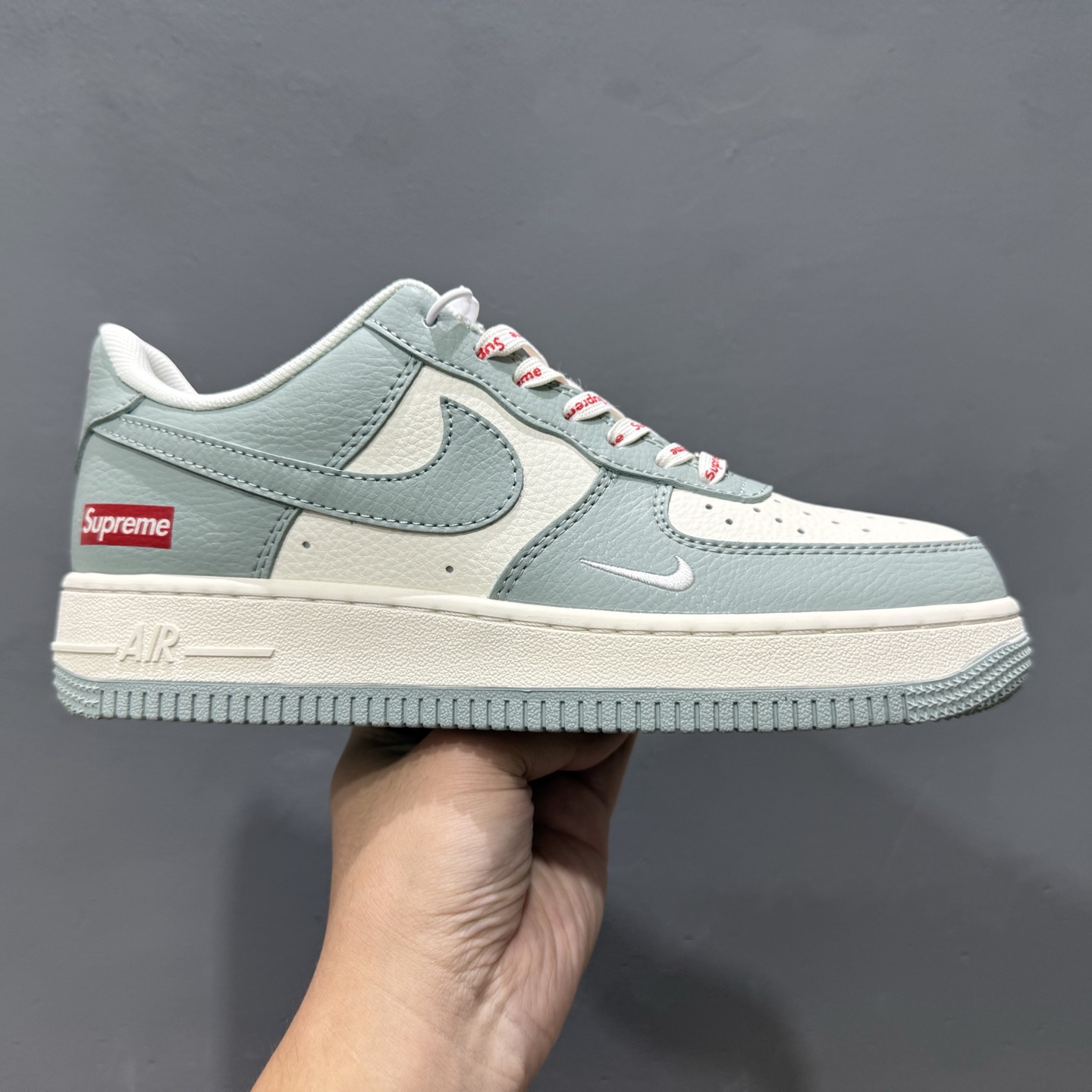 260 Nike Air Force 1'07 Supreme 联名 蓝灰白 ZH2598-319