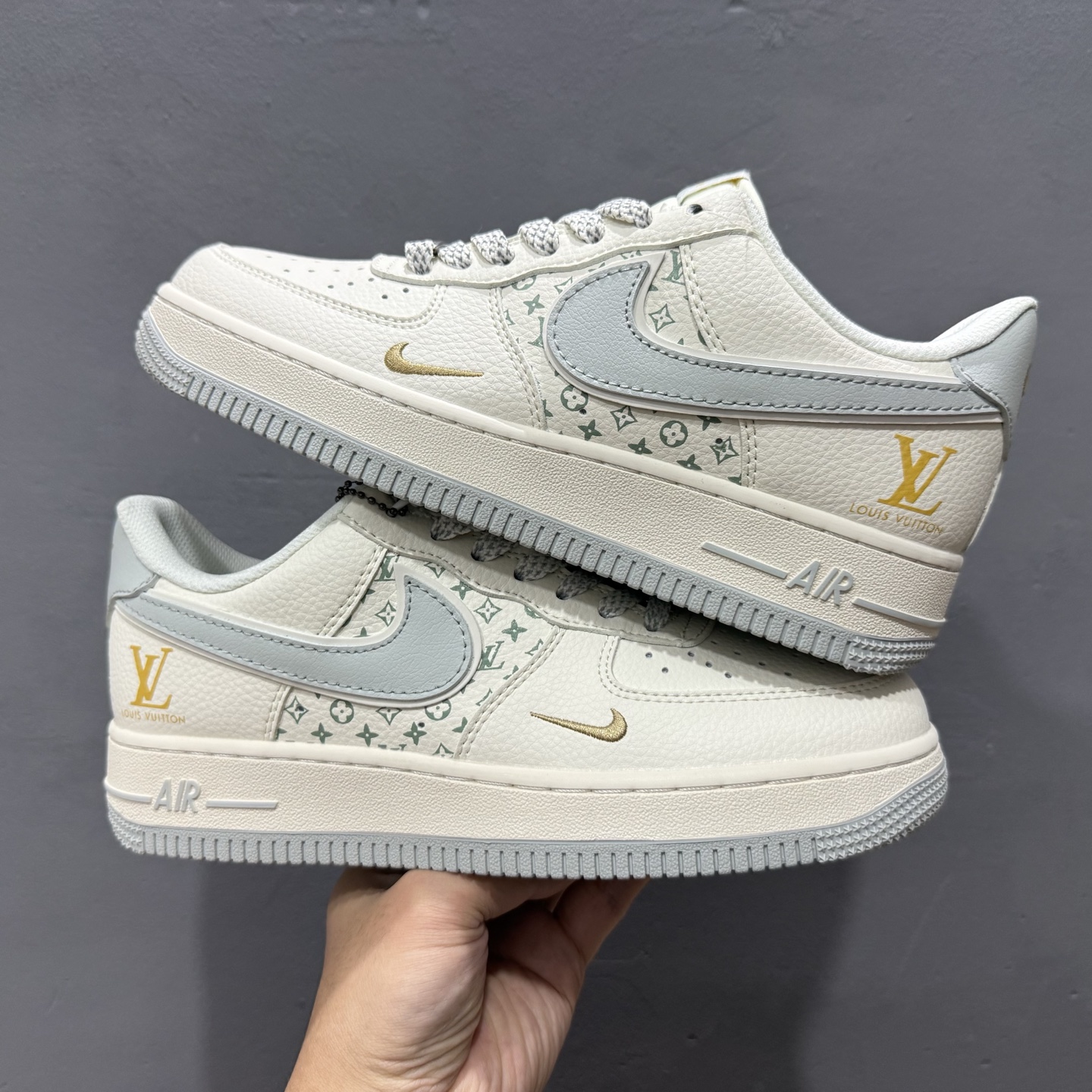 260 Nike Air Force 1'07 LV 联名 米白灰 XX3168-159