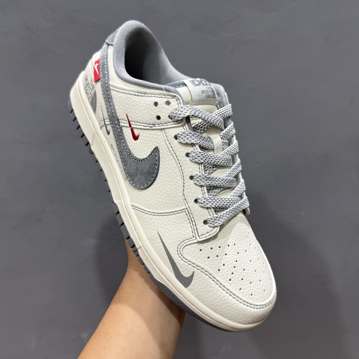 280 Nike SB Dunk Low 北面联名 米白灰勾 周年高端定制 低帮休闲板鞋 YX5066-340