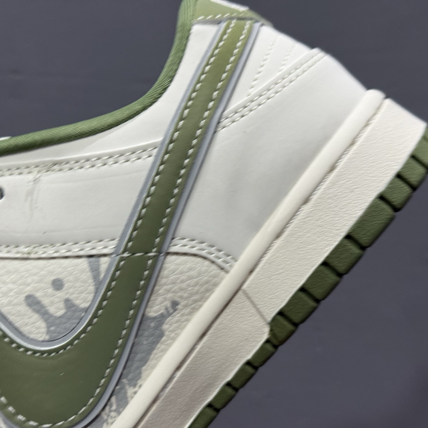 280 Nike SB Dunk Low 斯图西联名 双拼爆炸绿勾 周年高端定制 低帮休闲板鞋 XS6089-594