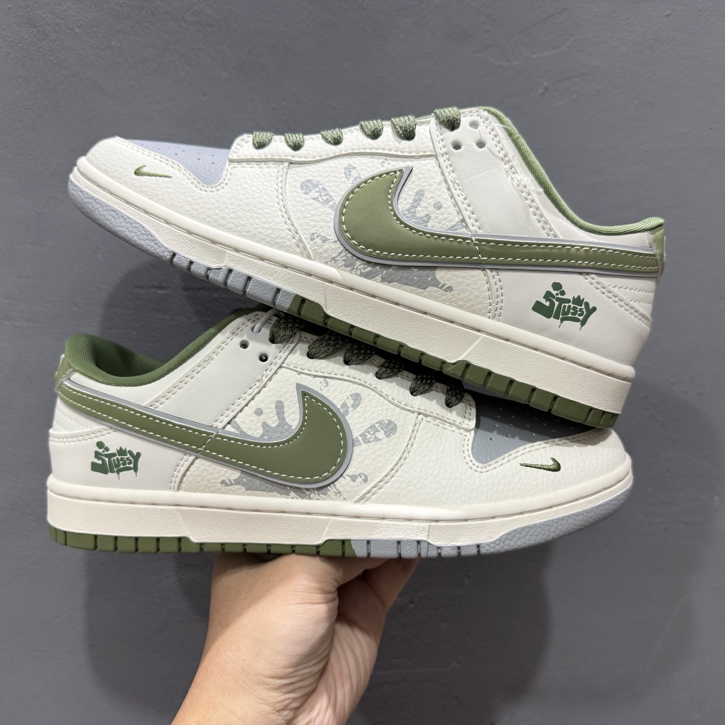 280 Nike SB Dunk Low 斯图西联名 双拼爆炸绿勾 周年高端定制 低帮休闲板鞋 XS6089-594
