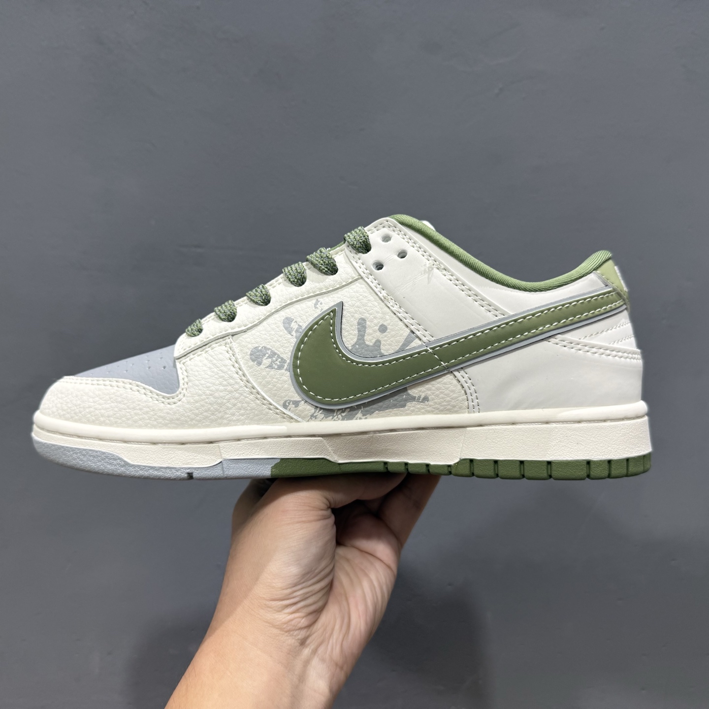 280 Nike SB Dunk Low 斯图西联名 双拼爆炸绿勾 周年高端定制 低帮休闲板鞋 XS6089-594
