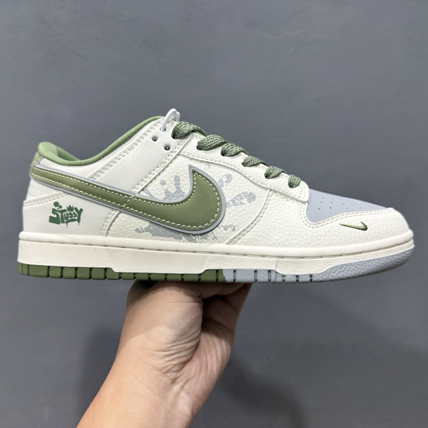 280 Nike SB Dunk Low 斯图西联名 双拼爆炸绿勾 周年高端定制 低帮休闲板鞋 XS6089-594
