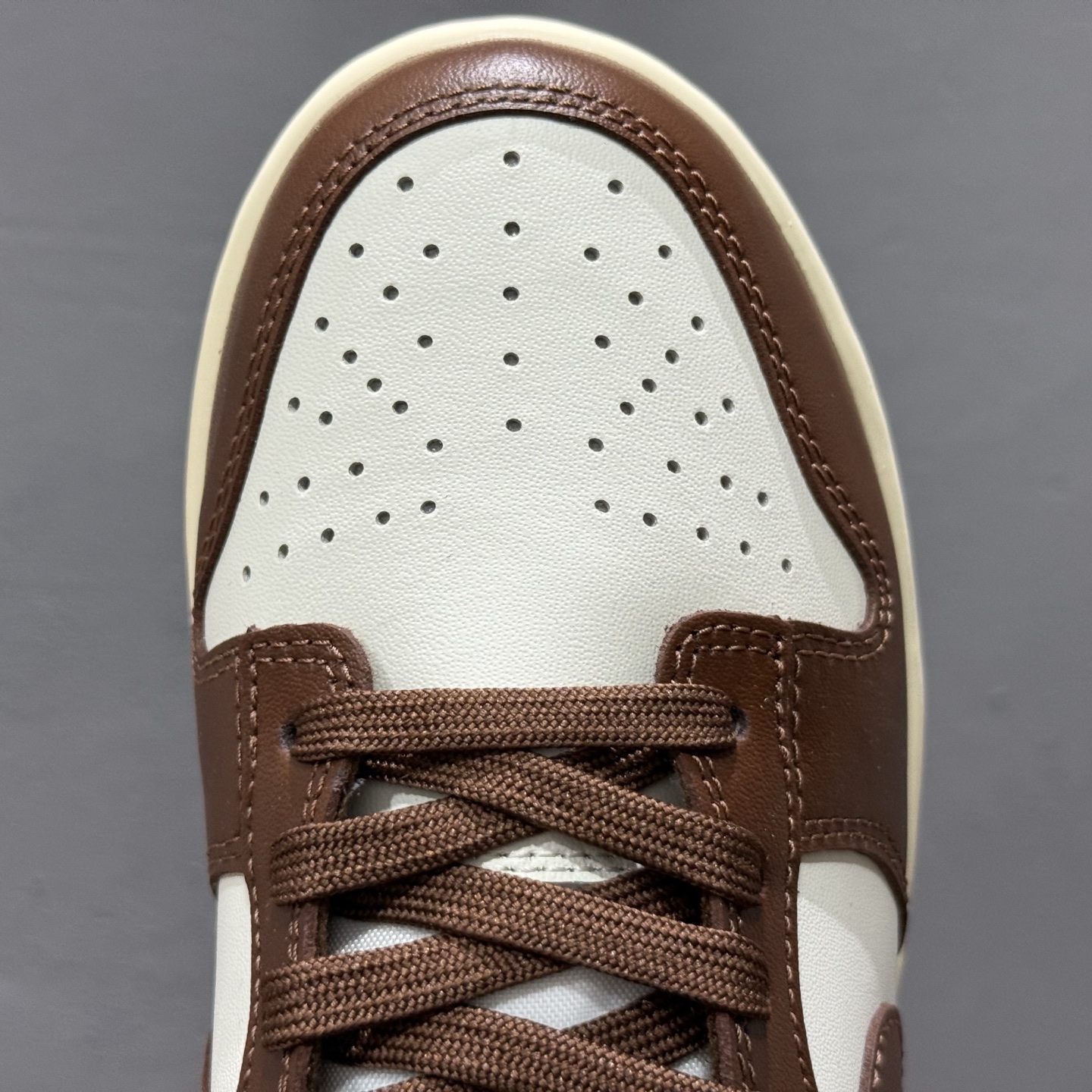 200 Nike Dunk ”Surfaces In Brown And Sail” 巧克力 棕白 DD1503-124