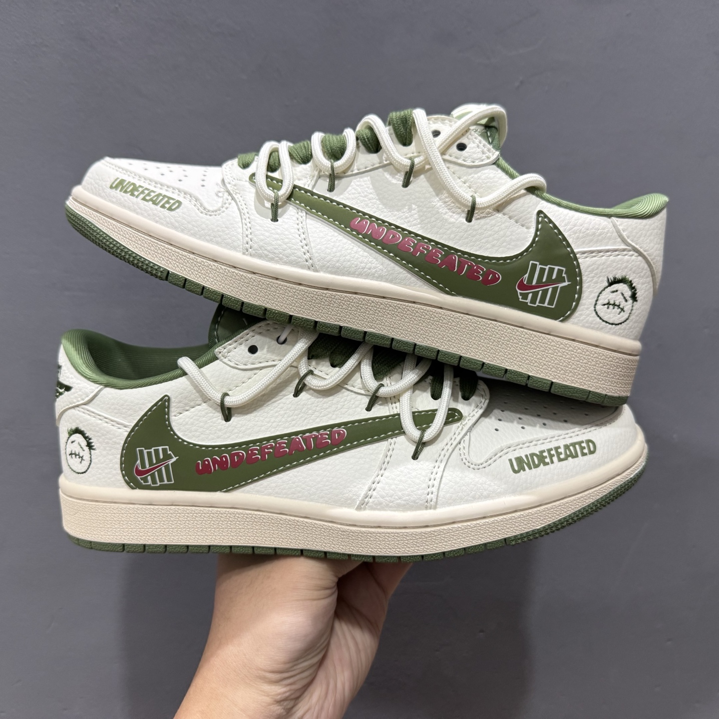 300 Travis Scott x Fragment Design x Air Jordan 1 Low OG SP AJ1 UN联名 绿鬼脸抽绳 低帮文化休闲板鞋 DM6868-097