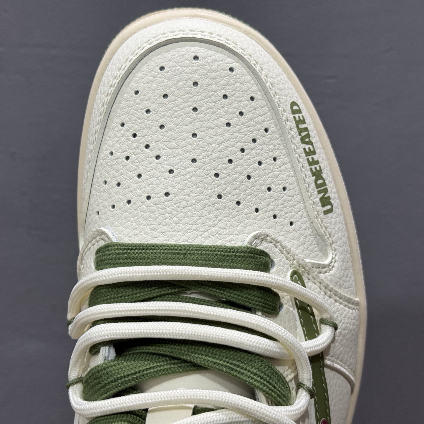300 Travis Scott x Fragment Design x Air Jordan 1 Low OG SP AJ1 UN联名 绿鬼脸抽绳 低帮文化休闲板鞋 DM6868-097