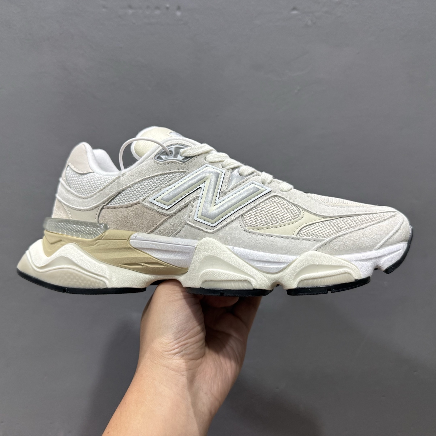 240 大厂出品 New Balance NB 9060米色 U9060WHT