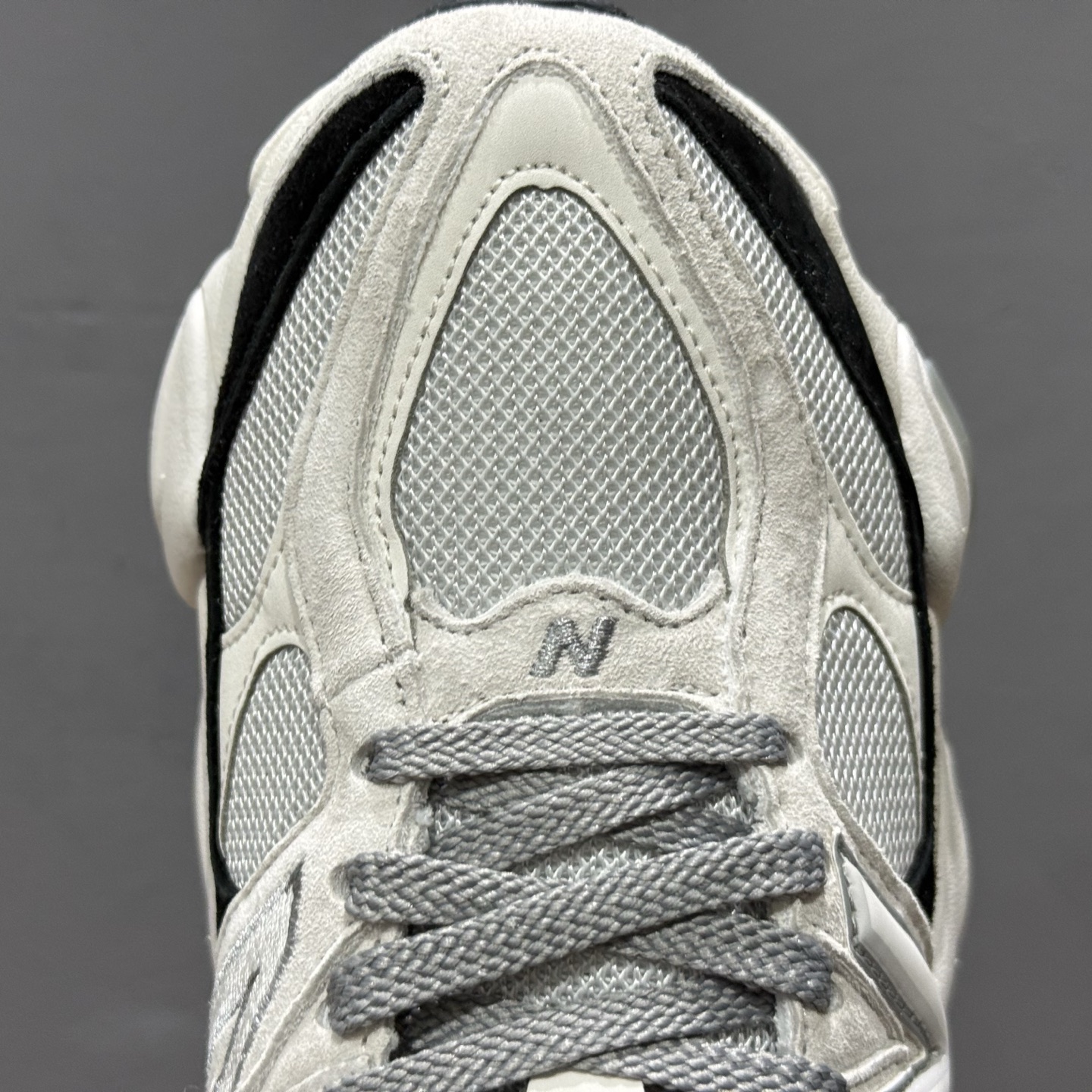 240 大厂出品 New Balance NB 9060 浅灰色 U9060JBB