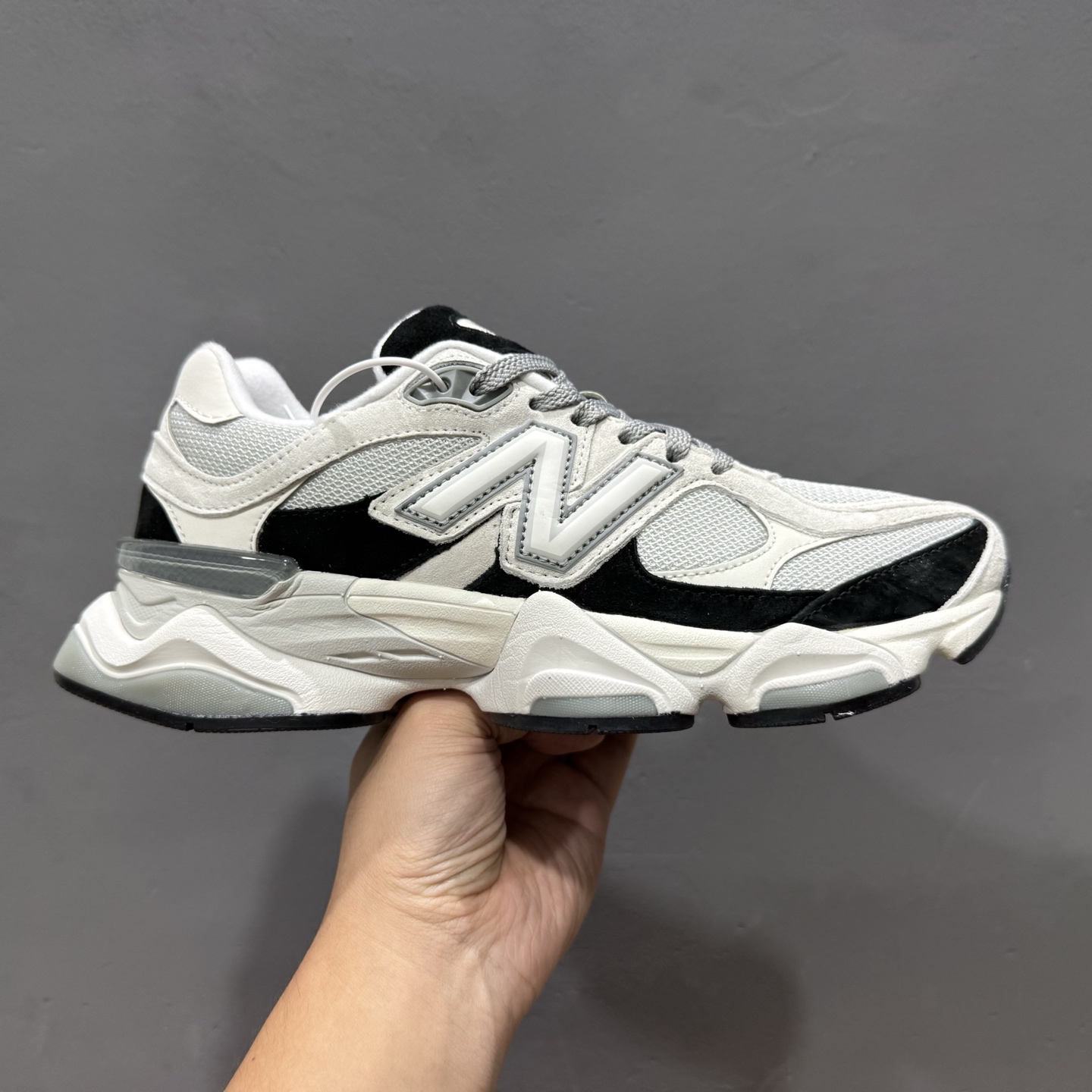 240 大厂出品 New Balance NB 9060 浅灰色 U9060JBB