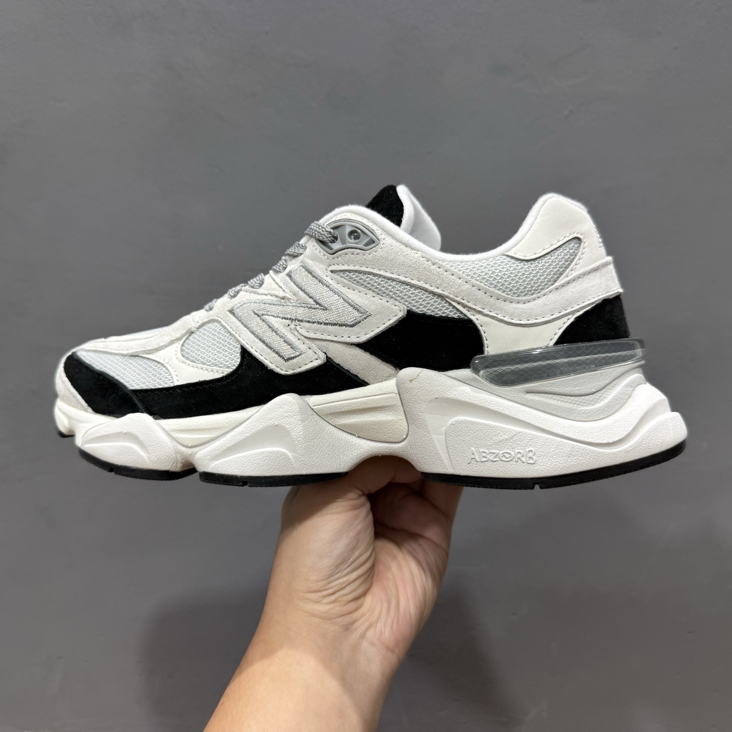 240 大厂出品 New Balance NB 9060 浅灰色 U9060JBB