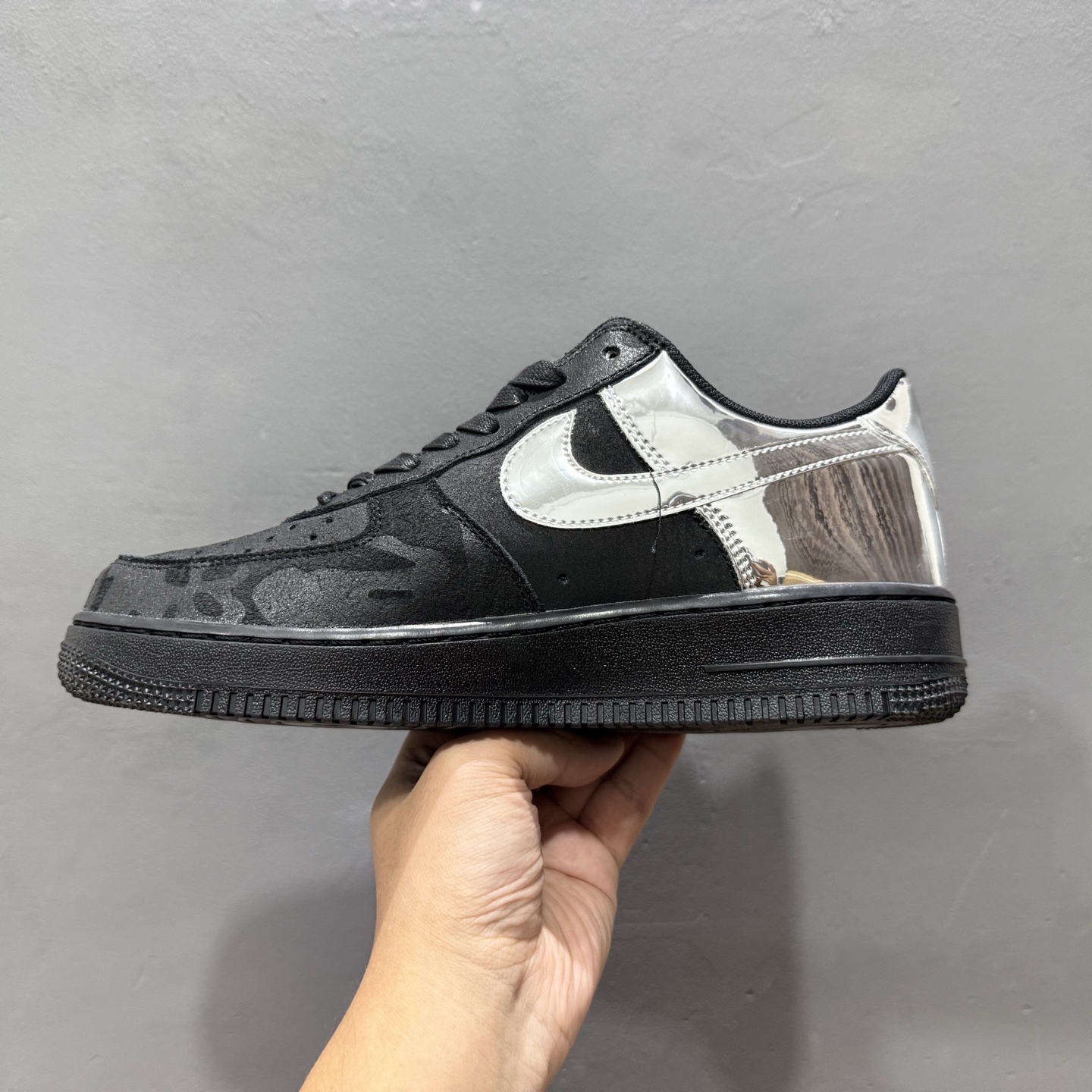 200 Nike Air Force 1'07 Low 空军一号低帮休闲板鞋 HF2885-001