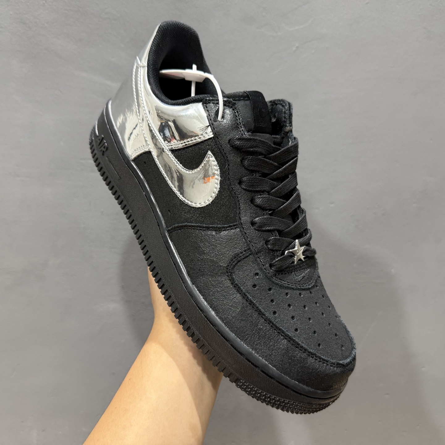 200 Nike Air Force 1'07 Low 空军一号低帮休闲板鞋 HF2885-001