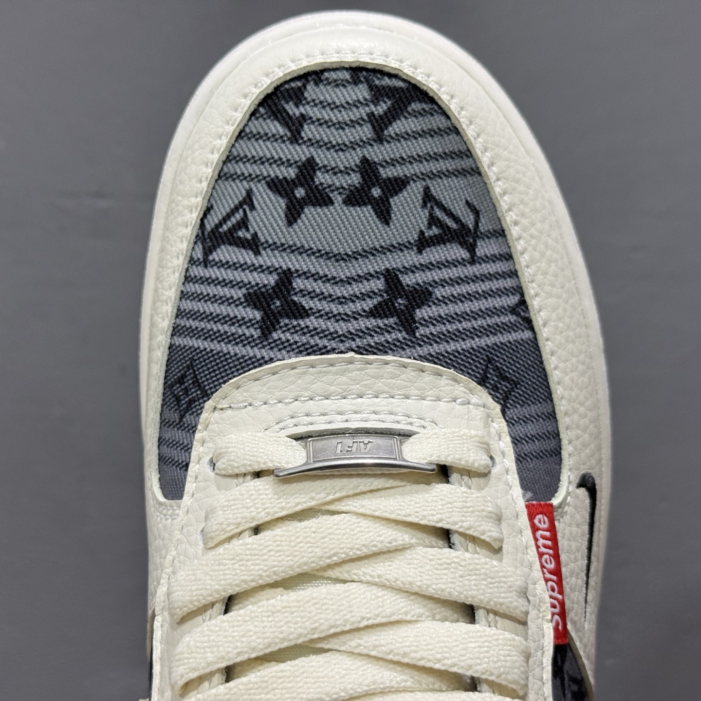 260 Nike Air Force 1'07 GUCCI 联名 蓝白 BZ68808-108