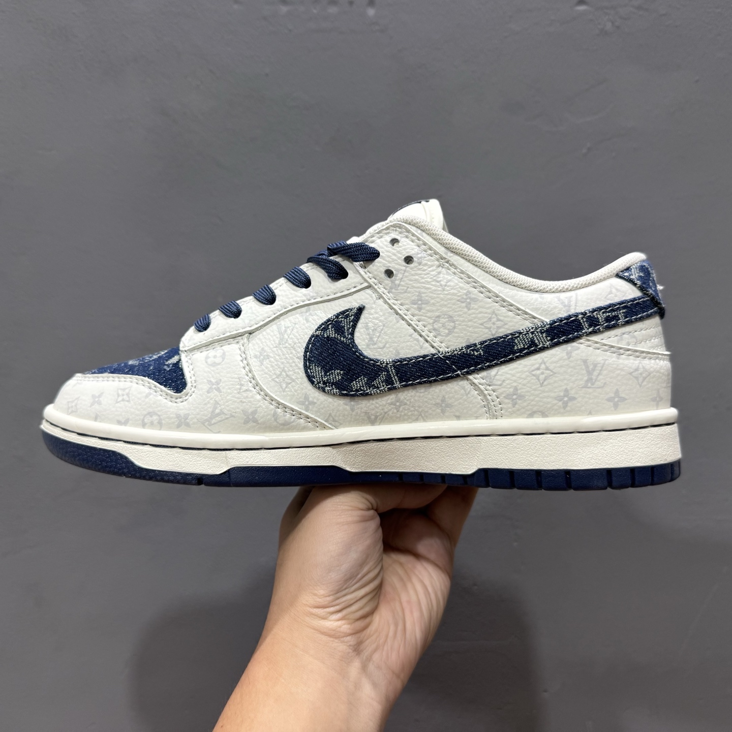 300 SC版 Nike SB Dunk Low LV联名 蓝色牛仔 周年高端定制 低帮休闲板鞋 SC9772-802