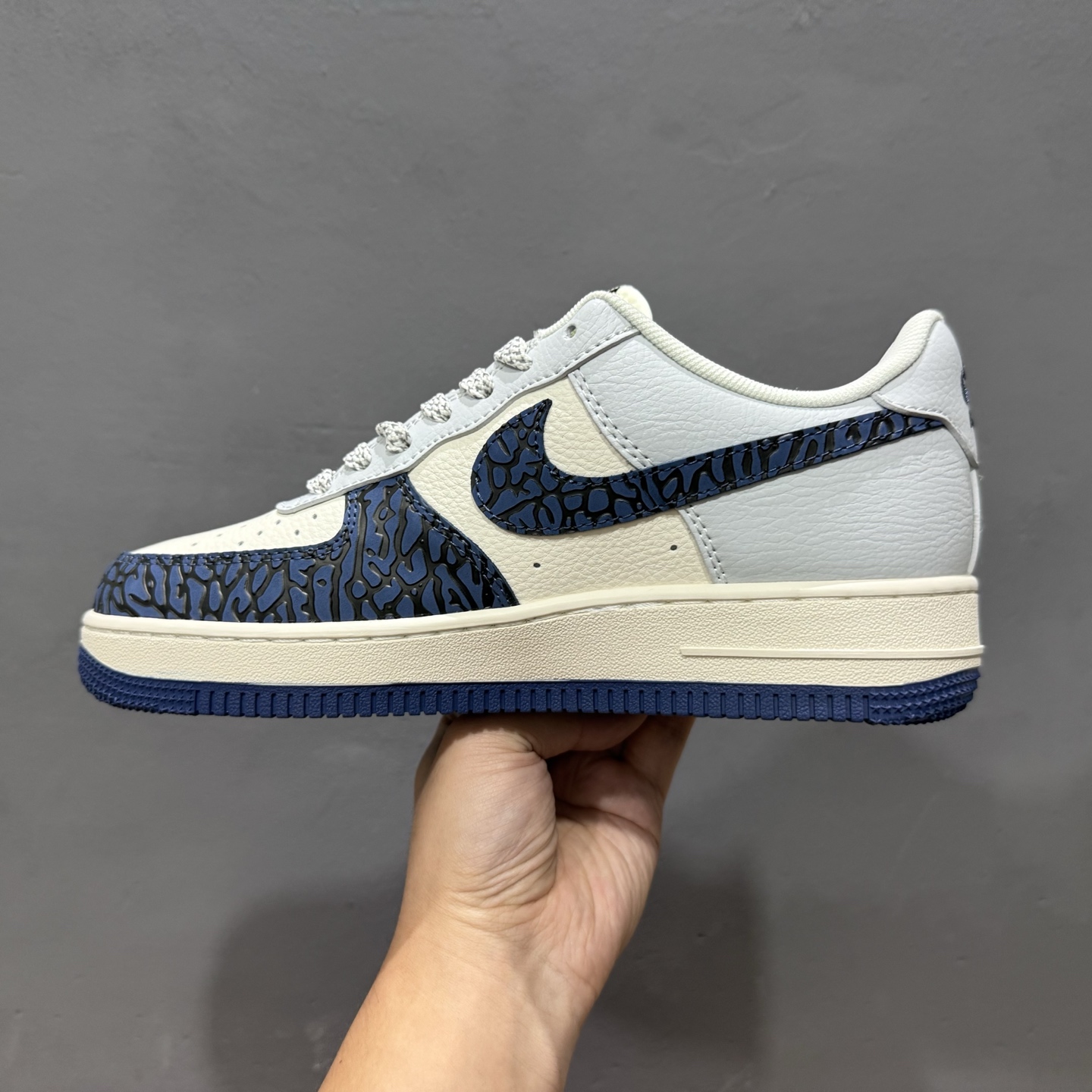Nike Air Force 1'07 LV 联名 蓝白灰 JJ2508-701