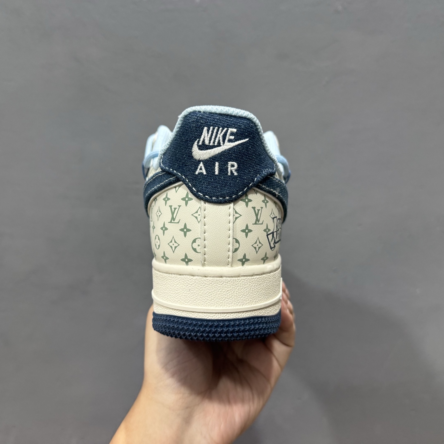 Nike Air Force 1'07 LV 联名 白蓝 DM6868-096