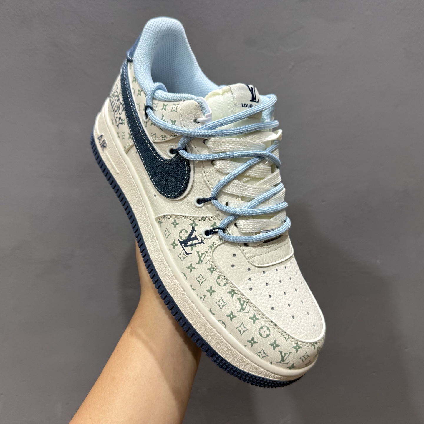 Nike Air Force 1'07 LV 联名 白蓝 DM6868-096