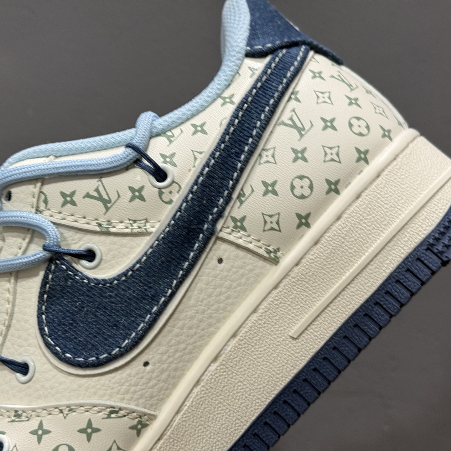 Nike Air Force 1'07 LV 联名 白蓝 DM6868-096