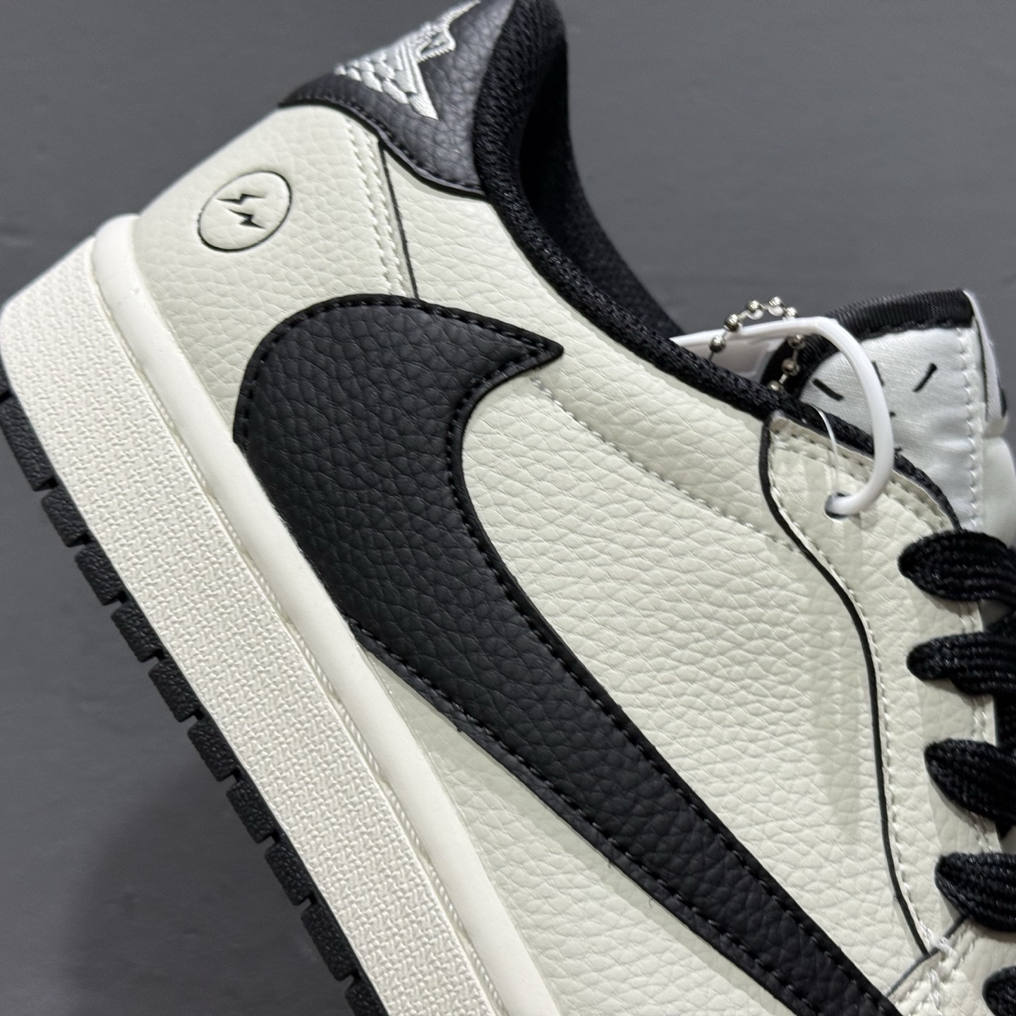 定制 Air Jordan 1 Low ow SP 倒钩联名 米白黑 LK1099-061