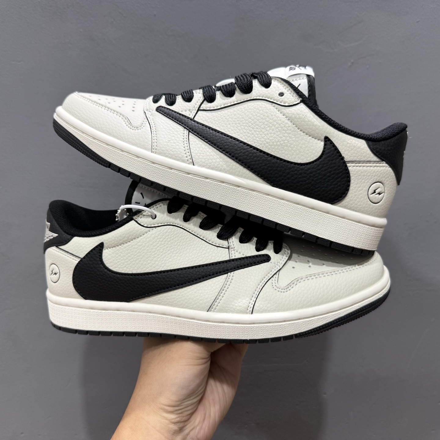 定制 Air Jordan 1 Low ow SP 倒钩联名 米白黑 LK1099-061