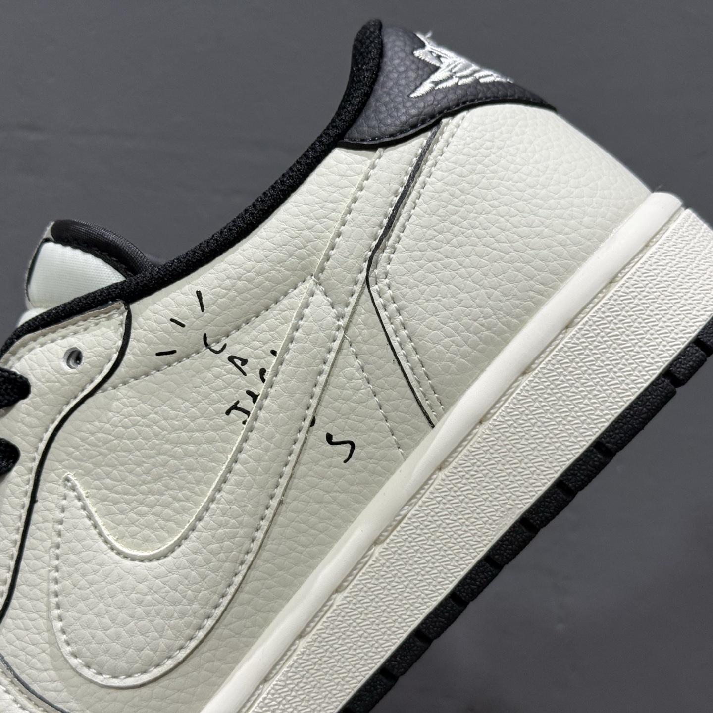定制 Air Jordan 1 Low ow SP 倒钩联名 米白黑 LK1099-061