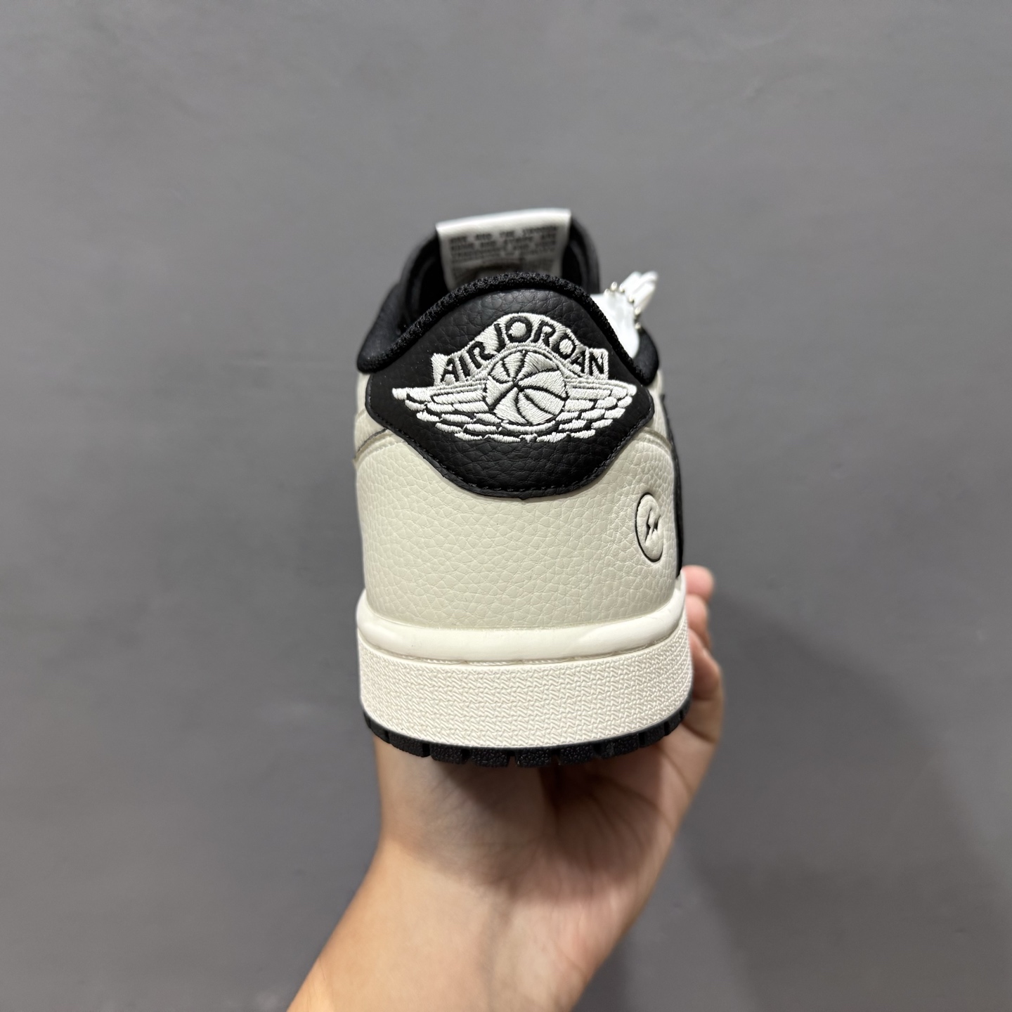 定制 Air Jordan 1 Low ow SP 倒钩联名 米白黑 LK1099-061