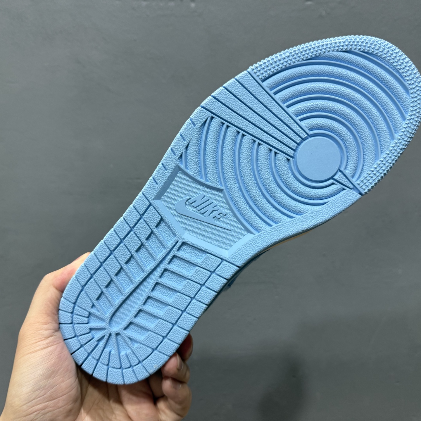 Travis Scott x Fragment Design x Air Jordan 1 Low OG SP AJ1 LV联名 天蓝抽绳 低帮文化休闲板鞋 DM6868-107