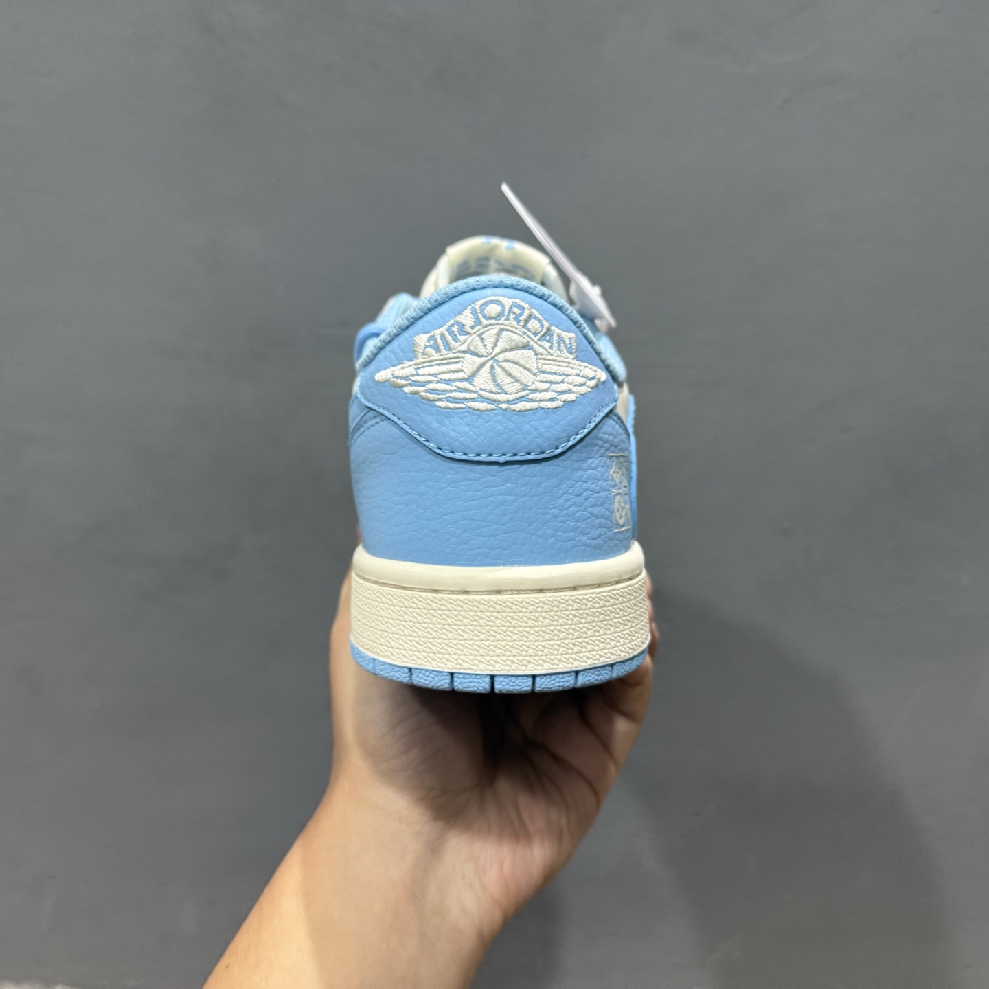 Travis Scott x Fragment Design x Air Jordan 1 Low OG SP AJ1 LV联名 天蓝抽绳 低帮文化休闲板鞋 DM6868-107