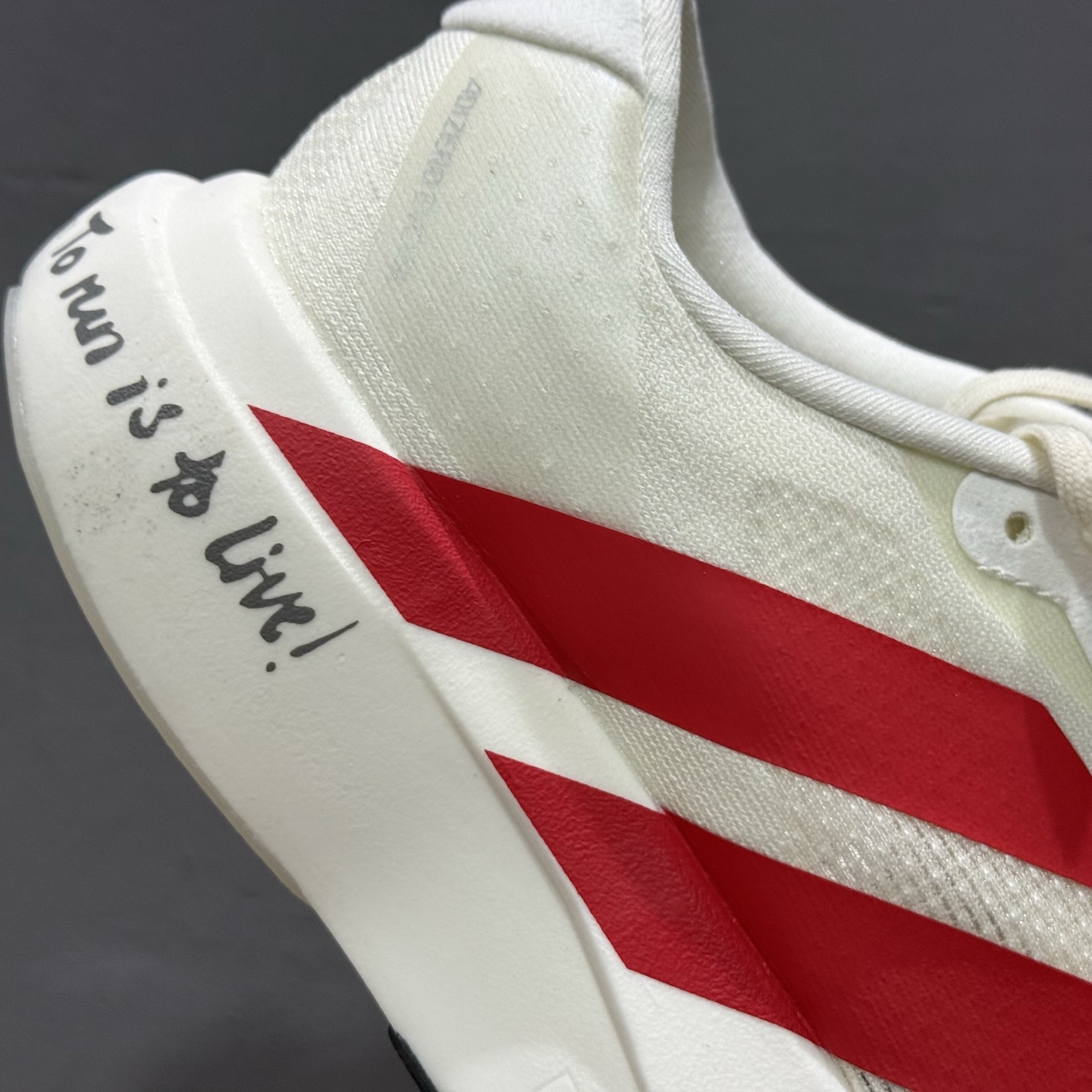 adidas Adizero Evo SL 白红色 阿迪超轻透气缓震跑鞋 JS1183