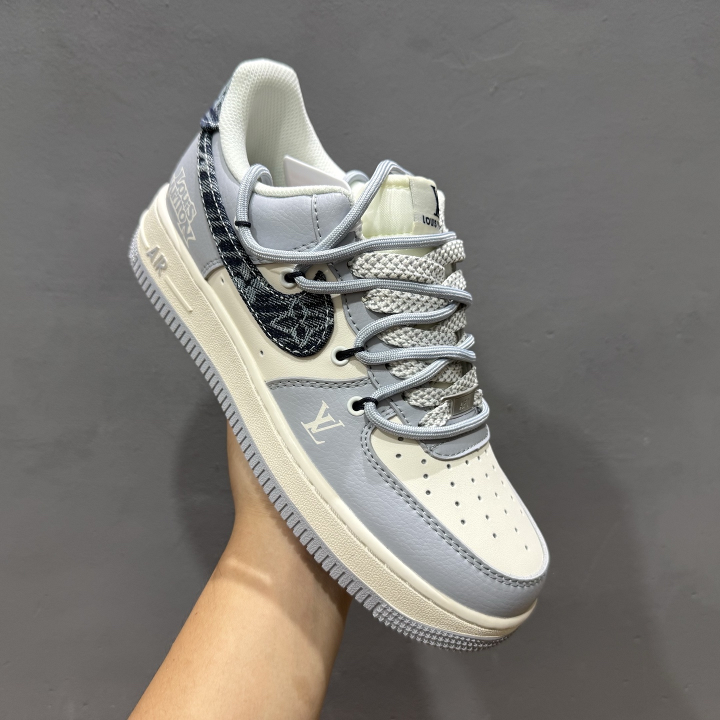 Nike Air Force 1'07 LV 联名 灰蓝白 DM6868-099